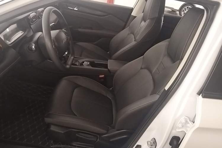 Used Dongfeng Aeolus Yixuan 2024 1.5L Automatic JingSu Edition Left Front Seat