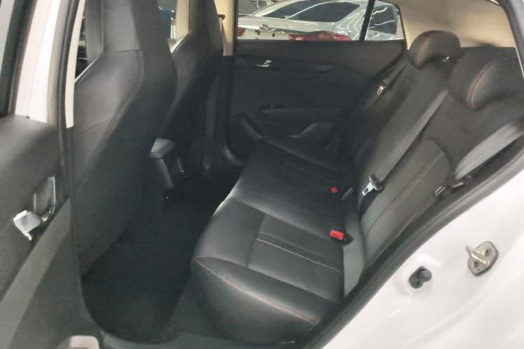 Used Dongfeng Aeolus Yixuan 2024 1.5L Automatic JingSu Edition Left Rear Seat