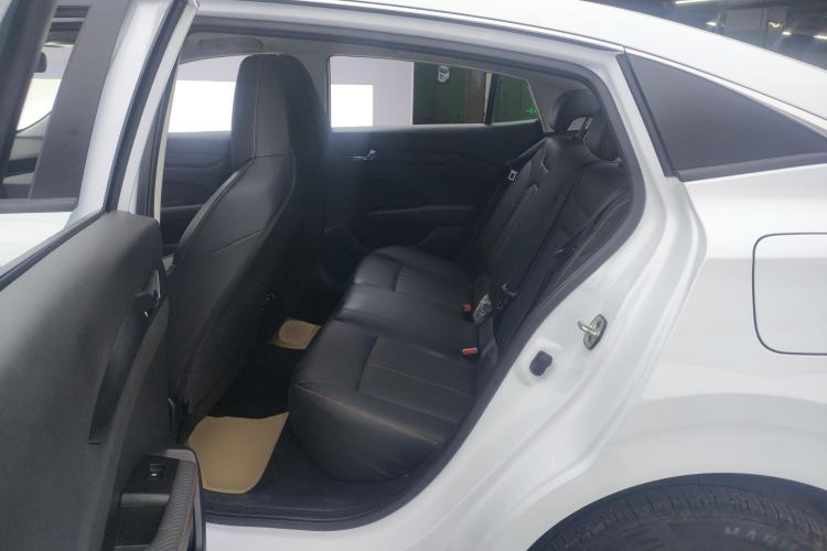 Used Dongfeng Aeolus Yixuan 2024 1.5L Automatic JingSu Edition Left Rear Seat
