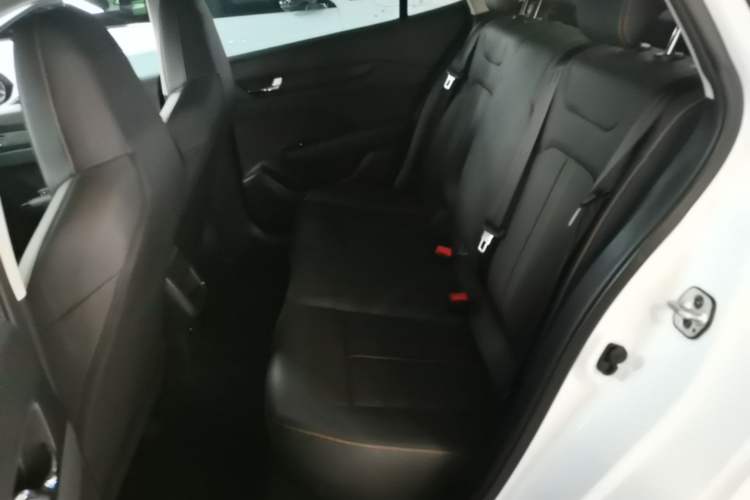 Used Dongfeng Aeolus Yixuan 2024 1.5L Automatic JingSu Edition Left Rear Seat