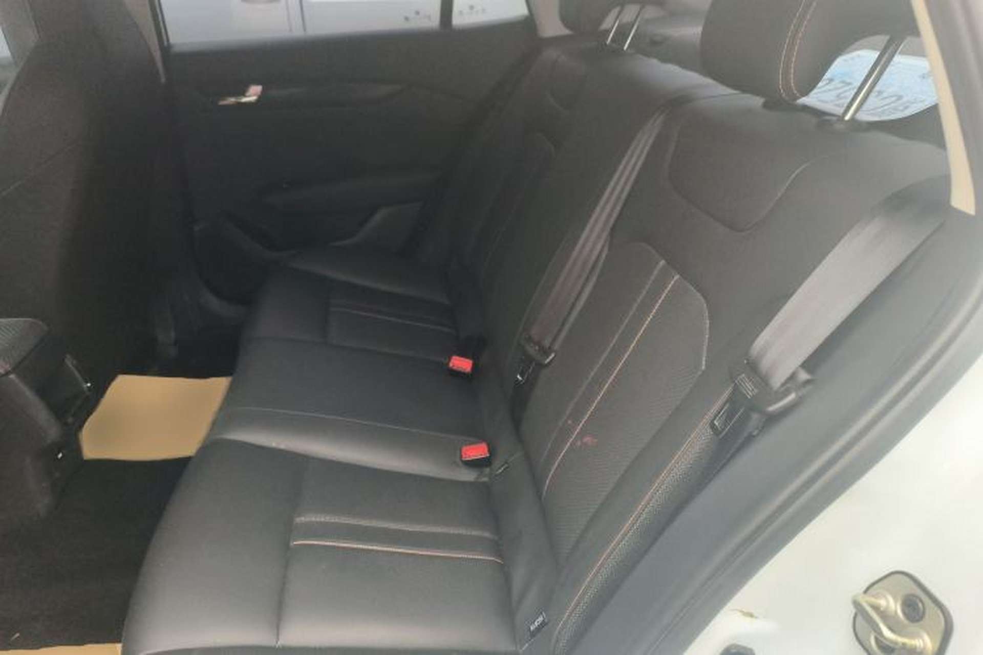 Used Dongfeng Aeolus Yixuan 2024 1.5L Automatic JingSu Edition Left Rear Seat