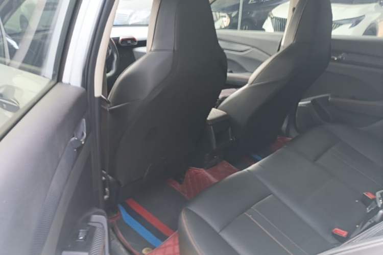 Used Dongfeng Aeolus Yixuan 2024 1.5L Automatic JingSu Edition Left Rear Seat