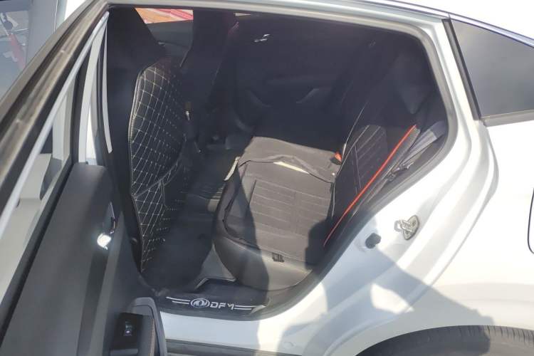 Used Dongfeng Aeolus Yixuan 2024 1.5L Automatic JingSu Edition Left Rear Seat