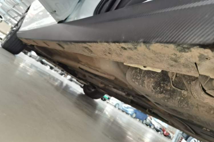 Used Dongfeng Aeolus Yixuan 2024 1.5L Automatic JingSu Edition Left Side Sill