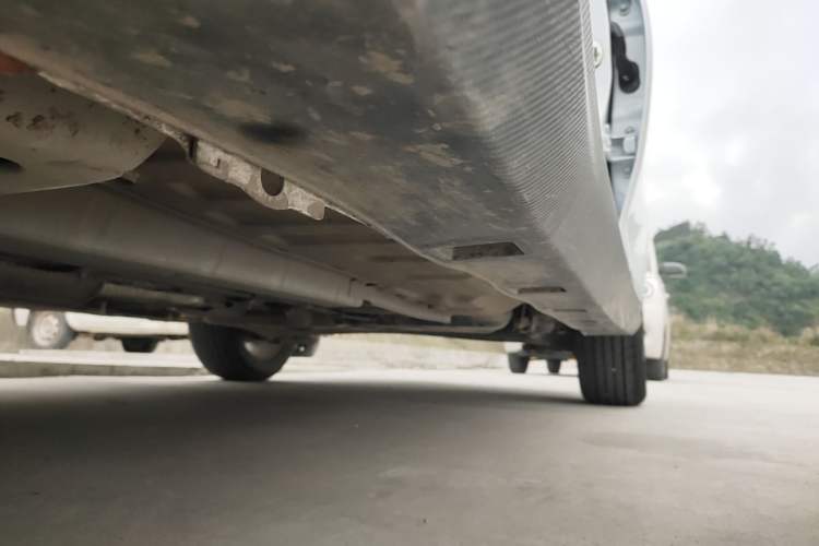 Used Dongfeng Aeolus Yixuan 2024 1.5L Automatic JingSu Edition Left Side Sill