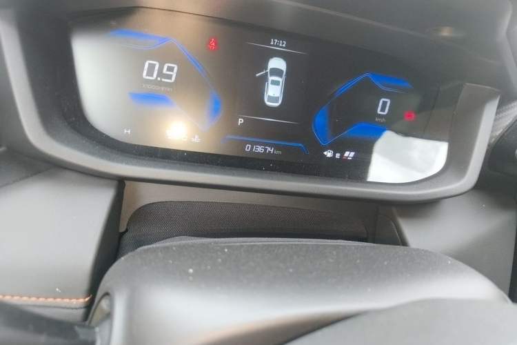 Used Dongfeng Aeolus Yixuan 2024 1.5L Automatic JingSu Edition Odometer Close Up