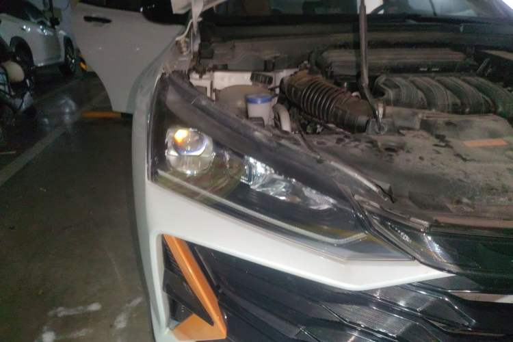 Used Dongfeng Aeolus Yixuan 2024 1.5L Automatic JingSu Edition Right Front Headlight