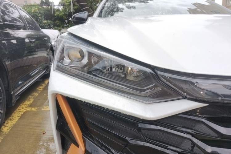 Used Dongfeng Aeolus Yixuan 2024 1.5L Automatic JingSu Edition Right Front Headlight