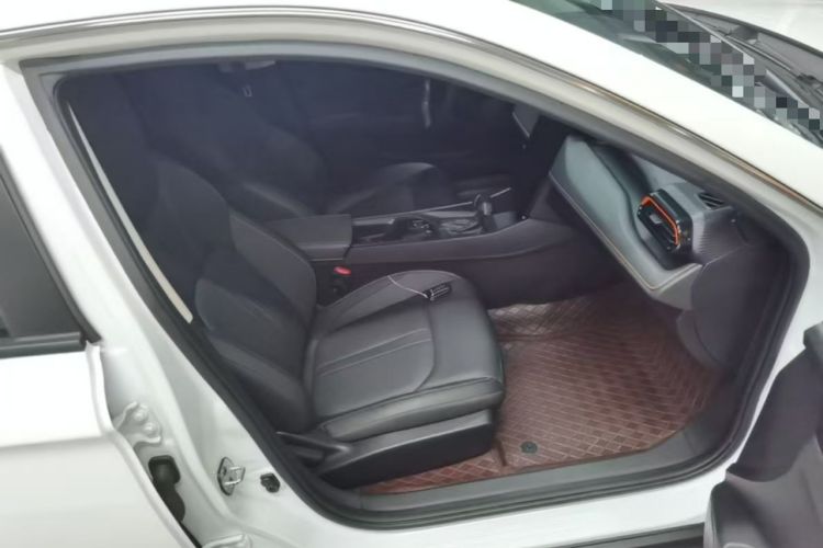 Used Dongfeng Aeolus Yixuan 2024 1.5L Automatic JingSu Edition Right Front Seat