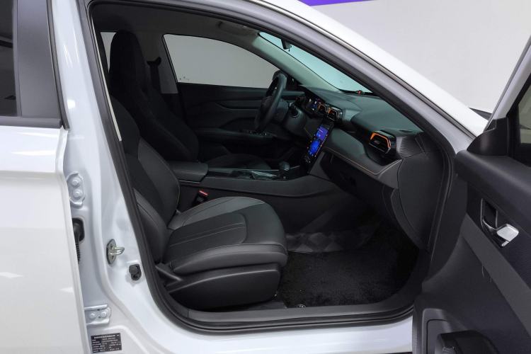 Used Dongfeng Aeolus Yixuan 2024 1.5L Automatic JingSu Edition Right Front Seat