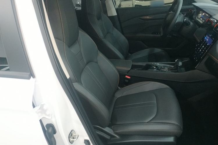 Used Dongfeng Aeolus Yixuan 2024 1.5L Automatic JingSu Edition Right Front Seat