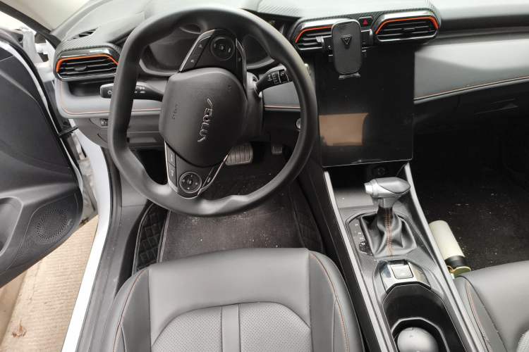 Used Dongfeng Aeolus Yixuan 2024 1.5L Automatic JingSu Edition Steering Wheel