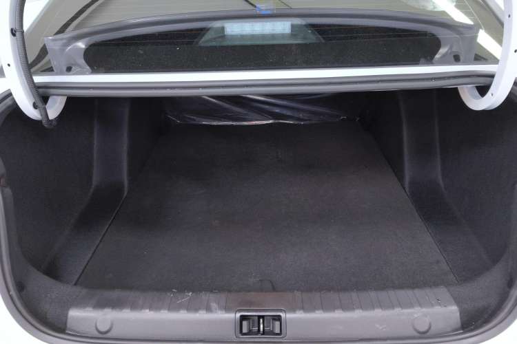 Used Dongfeng Aeolus Yixuan 2024 1.5L Automatic JingSu Edition Trunk