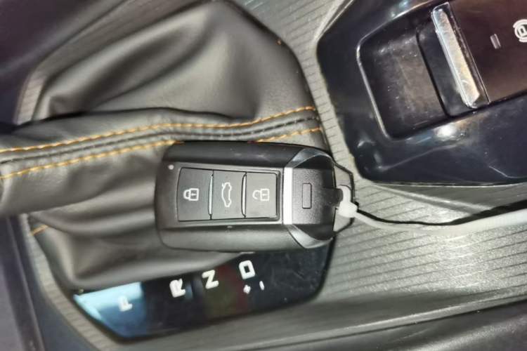 Used Dongfeng Aeolus Yixuan 2024 1.5L Automatic JingSu Edition Vehicle Key