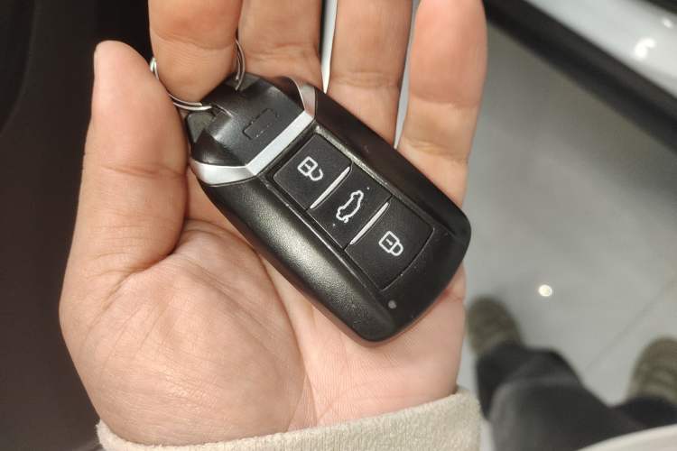 Used Dongfeng Aeolus Yixuan 2024 1.5L Automatic JingSu Edition Vehicle Key