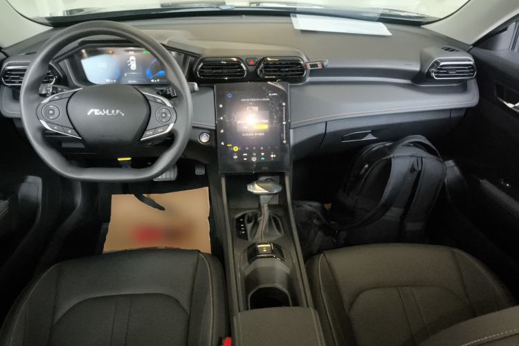 Used Dongfeng Aeolus Yixuan 2025 1.5L Automatic Luxury Version Center Console