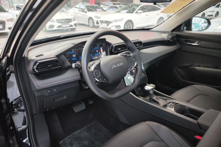 Used Dongfeng Aeolus Yixuan 2025 1.5L Automatic Luxury Version Center Console