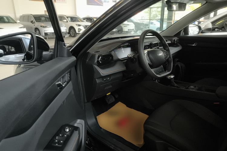 Used Dongfeng Aeolus Yixuan 2025 1.5L Automatic Luxury Version Driver Seat