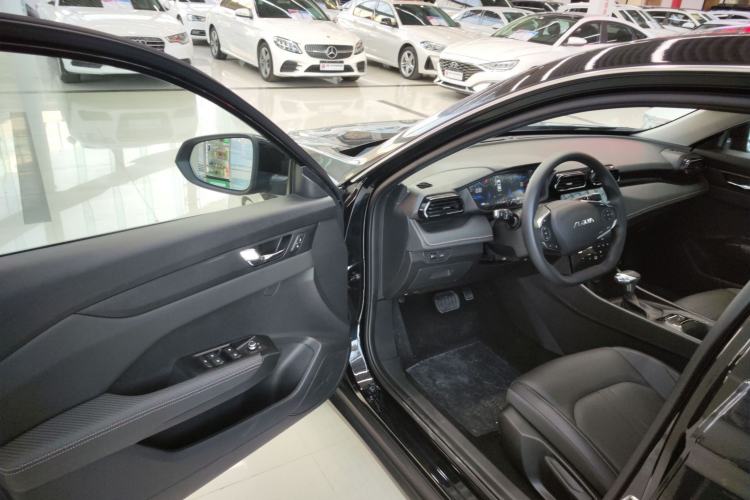 Used Dongfeng Aeolus Yixuan 2025 1.5L Automatic Luxury Version Driver Seat
