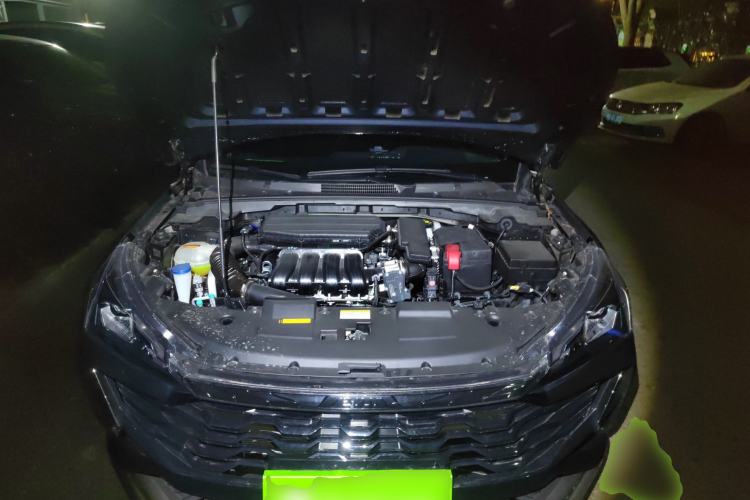 Used Dongfeng Aeolus Yixuan 2025 1.5L Automatic Luxury Version Engine Bay