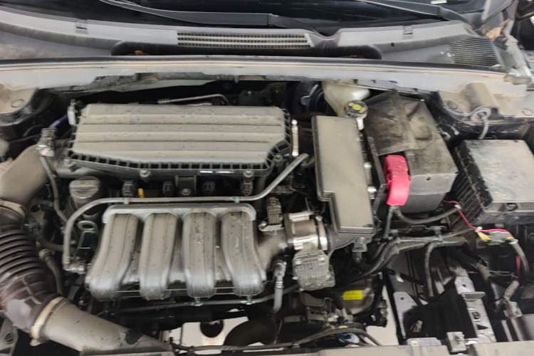 Used Dongfeng Aeolus Yixuan 2025 1.5L Automatic Luxury Version Engine Bay