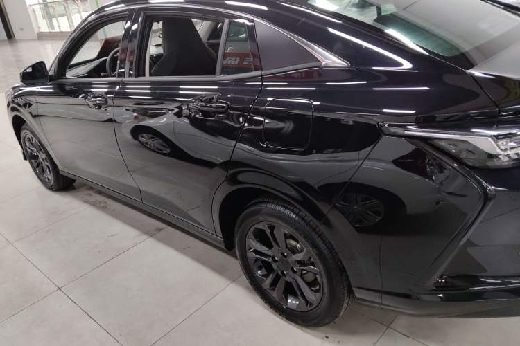 Used Dongfeng Aeolus Yixuan 2025 1.5L Automatic Luxury Version Exterior 3