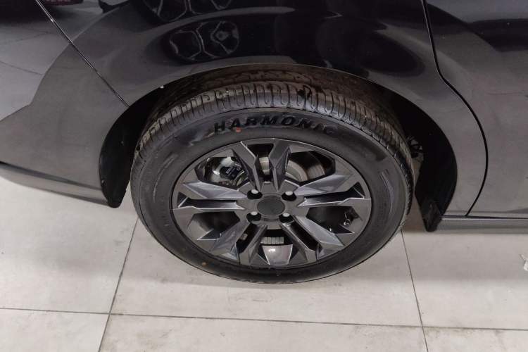 Used Dongfeng Aeolus Yixuan 2025 1.5L Automatic Luxury Version Exterior 8