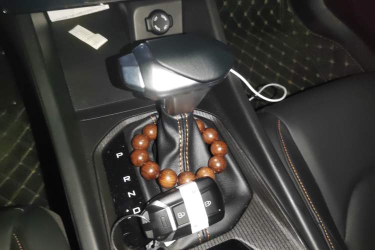 Used Dongfeng Aeolus Yixuan 2025 1.5L Automatic Luxury Version Gear Lever