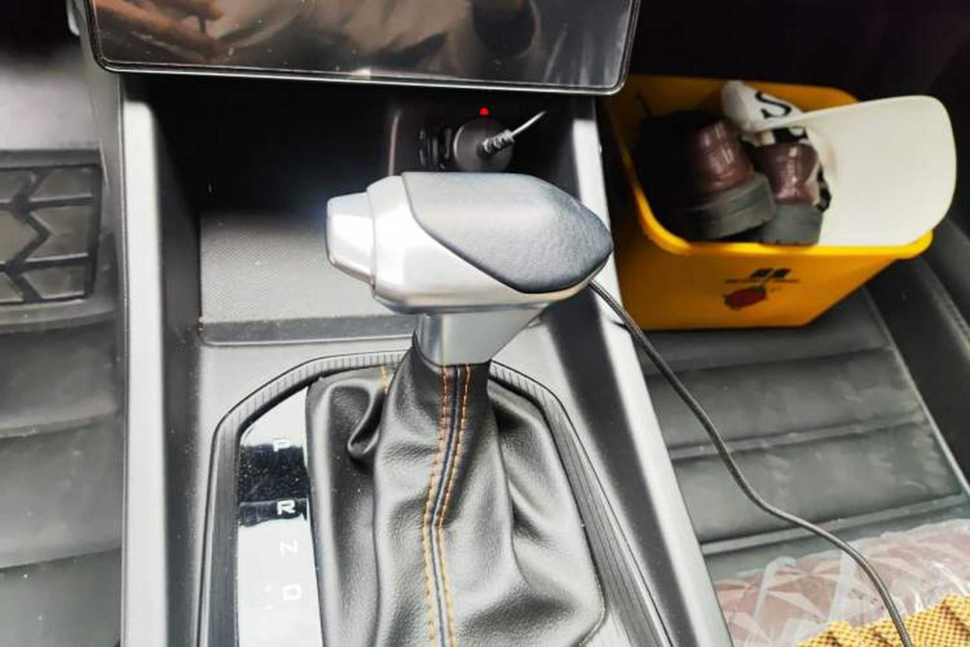 Used Dongfeng Aeolus Yixuan 2025 1.5L Automatic Luxury Version Gear Lever