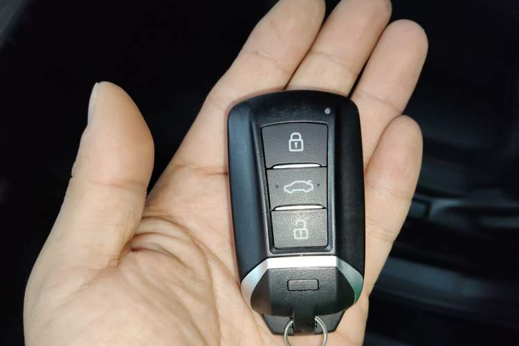Used Dongfeng Aeolus Yixuan 2025 1.5L Automatic Luxury Version Interior 1
