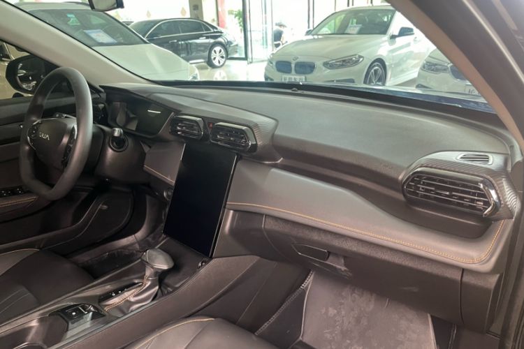 Used Dongfeng Aeolus Yixuan 2025 1.5L Automatic Luxury Version Interior 12