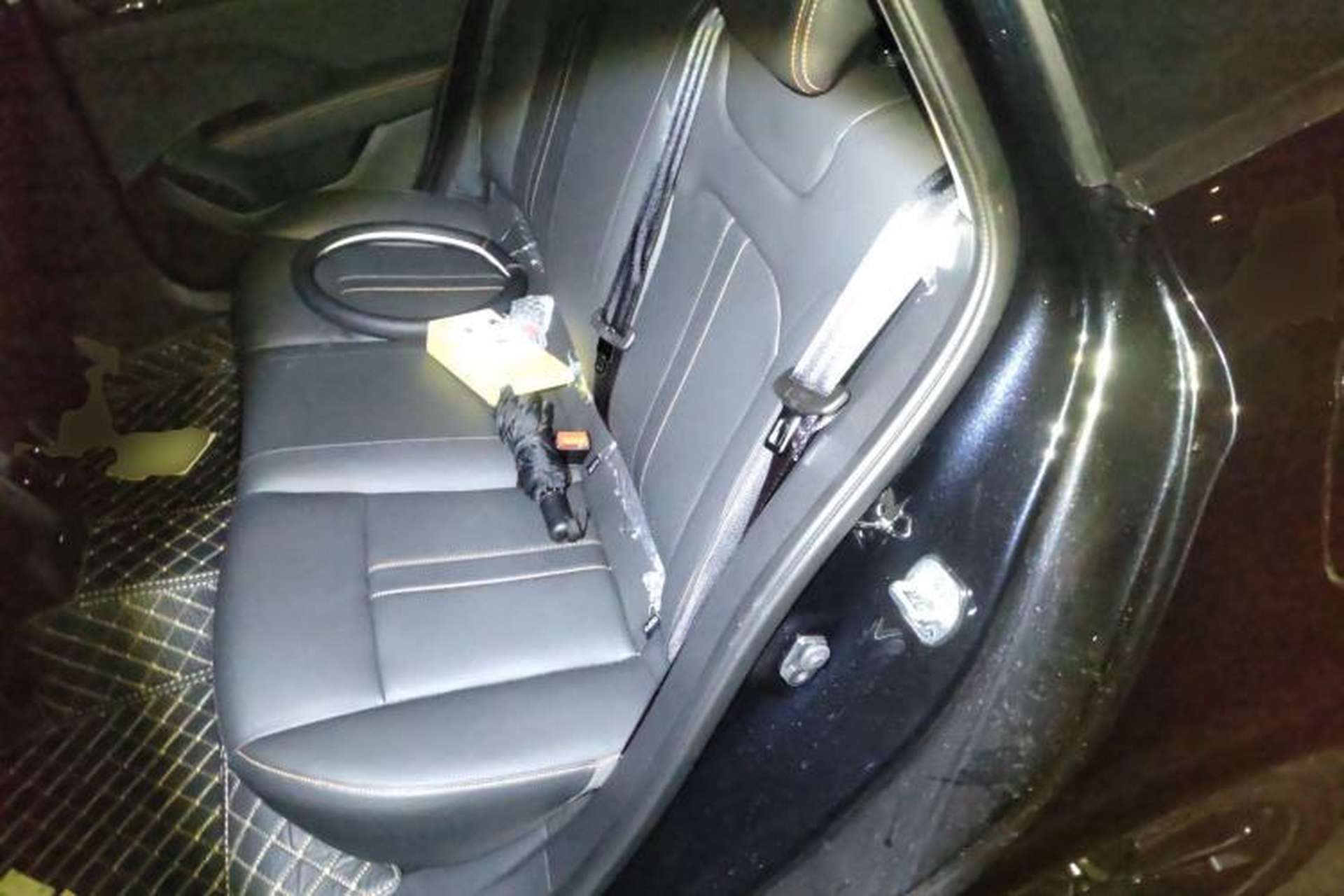 Used Dongfeng Aeolus Yixuan 2025 1.5L Automatic Luxury Version Left Rear Seat