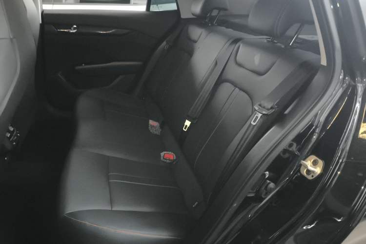 Used Dongfeng Aeolus Yixuan 2025 1.5L Automatic Luxury Version Left Rear Seat