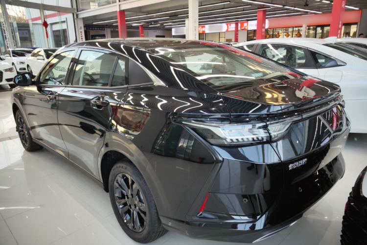 Used Dongfeng Aeolus Yixuan 2025 1.5L Automatic Luxury Version Rear Left 45 Deg