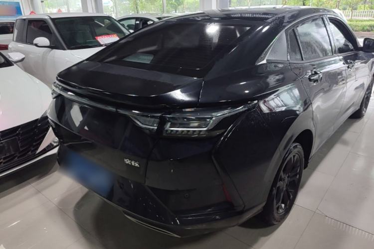 Used Dongfeng Aeolus Yixuan 2025 1.5L Automatic Luxury Version Rear Right 45 Deg