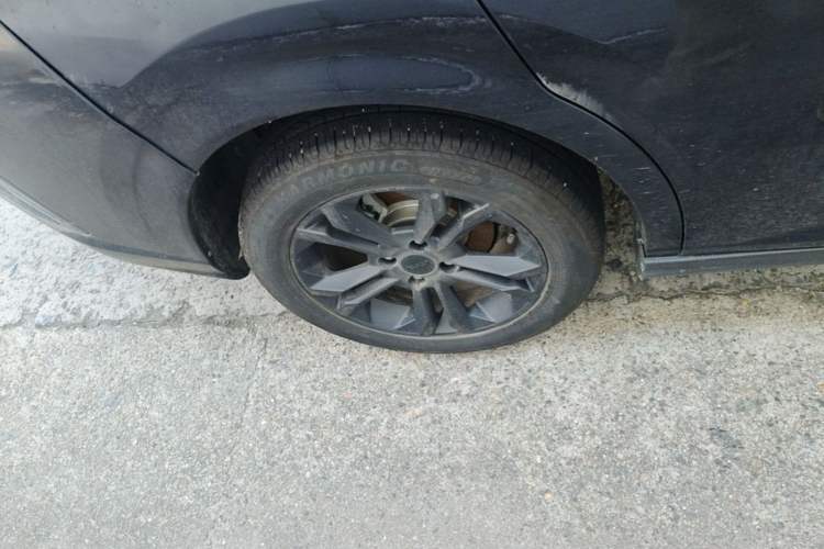 Used Dongfeng Aeolus Yixuan 2025 1.5L Automatic Luxury Version Right Rear Wheel Hub