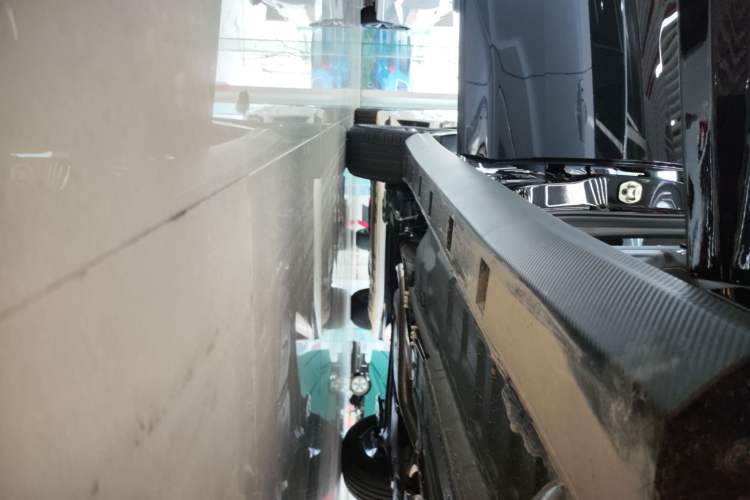Used Dongfeng Aeolus Yixuan 2025 1.5L Automatic Luxury Version Right Side Sill