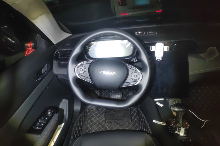 Used Dongfeng Aeolus Yixuan 2025 1.5L Automatic Luxury Version Steering Wheel