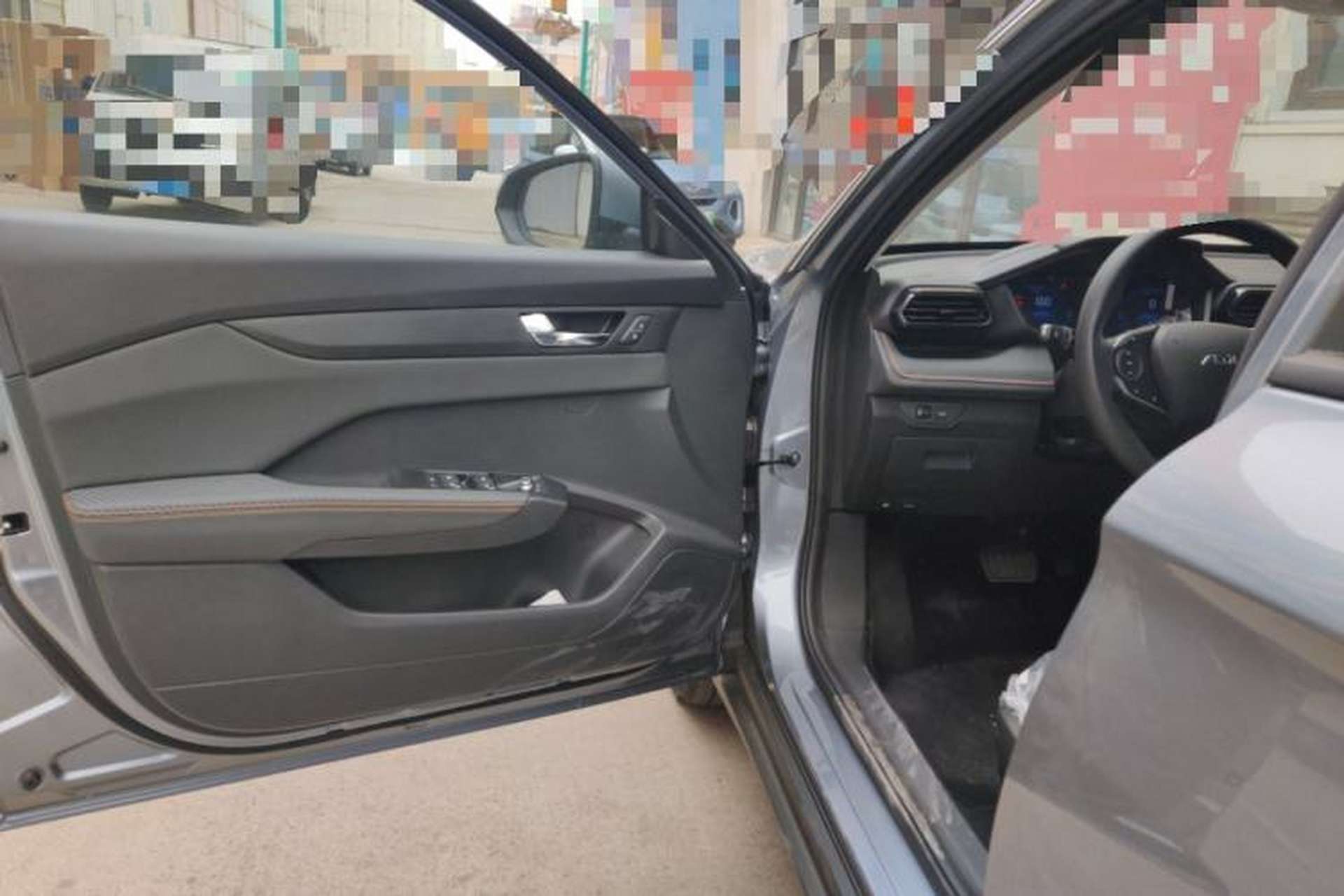 Used Dongfeng Aeolus Yixuan 2025 1.5L Automatic Luxury Version Driver Seat