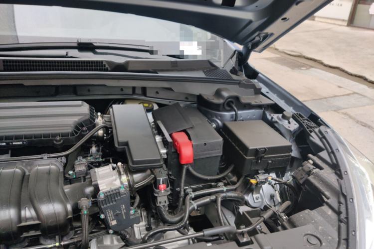 Used Dongfeng Aeolus Yixuan 2025 1.5L Automatic Luxury Version Engine Bay Left