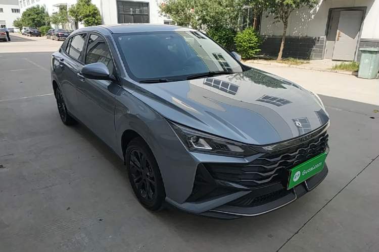 Used Dongfeng Aeolus Yixuan 2025 1.5L Automatic Luxury Version Front Right 45 Deg