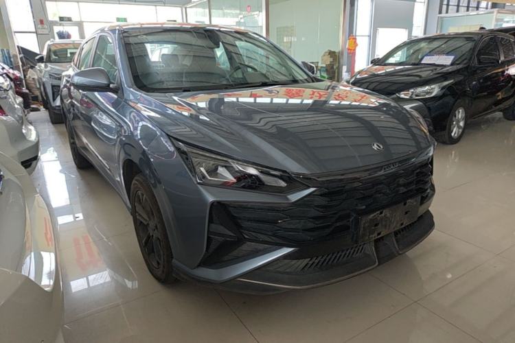 Used Dongfeng Aeolus Yixuan 2025 1.5L Automatic Luxury Version Front Right 45 Deg