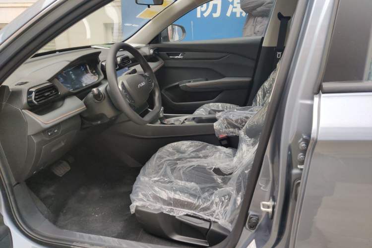 Used Dongfeng Aeolus Yixuan 2025 1.5L Automatic Luxury Version Left Front Seat