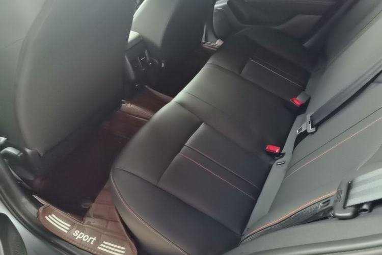 Used Dongfeng Aeolus Yixuan 2025 1.5L Automatic Luxury Version Left Rear Seat
