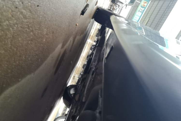 Used Dongfeng Aeolus Yixuan 2025 1.5L Automatic Luxury Version Left Side Sill