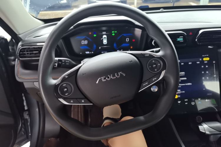 Used Dongfeng Aeolus Yixuan 2025 1.5L Automatic Luxury Version Steering Wheel
