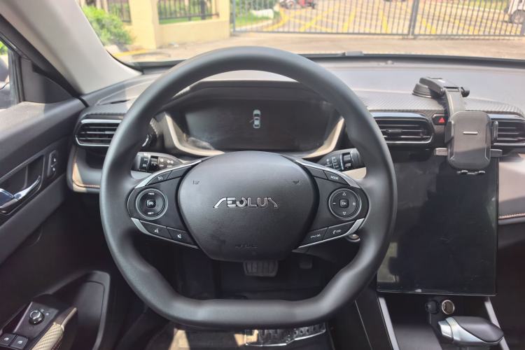Used Dongfeng Aeolus Yixuan 2025 1.5L Automatic Luxury Version Steering Wheel