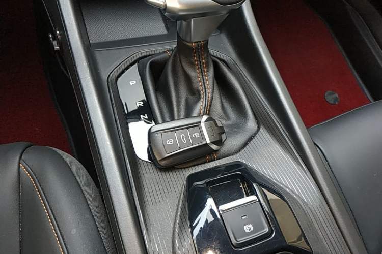 Used Dongfeng Aeolus Yixuan 2025 1.5L Automatic Luxury Version Vehicle Key