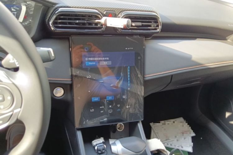 Used Dongfeng Aeolus Yixuan 2025 1.5L Automatic Luxury Version Audio And AC Panel