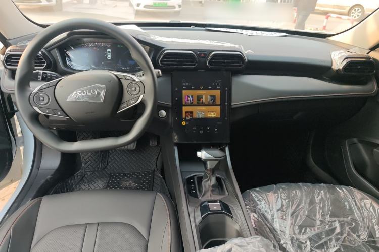 Used Dongfeng Aeolus Yixuan 2025 1.5L Automatic Luxury Version Center Console